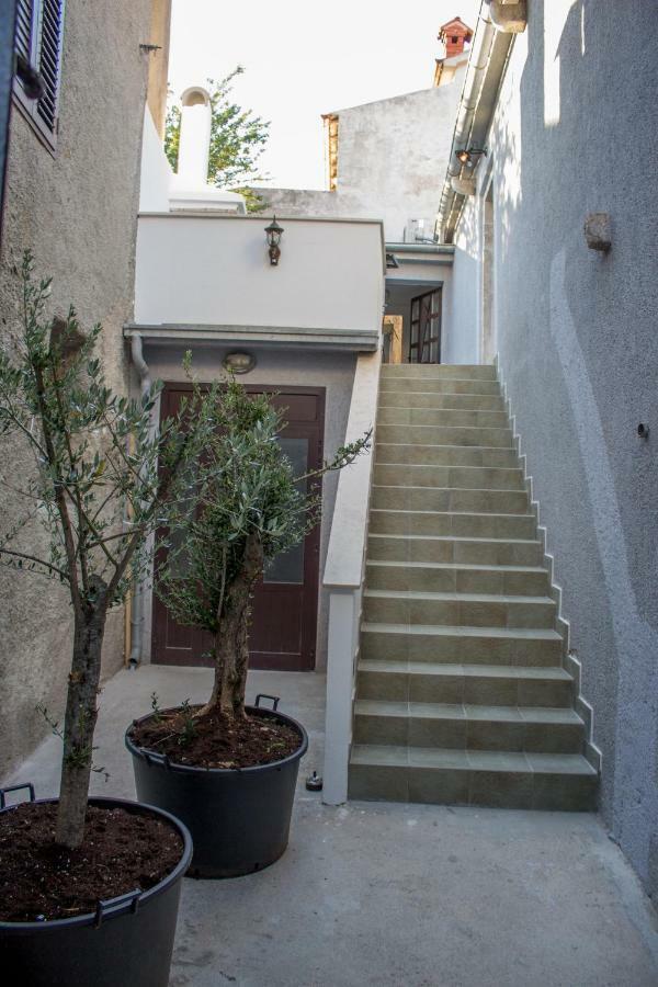 Apartment Old Town Mariolina كرك المظهر الخارجي الصورة